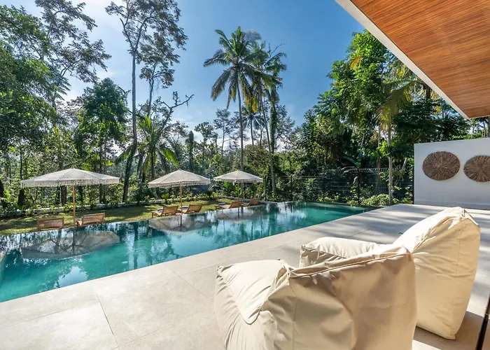 Fire Fly Ubud